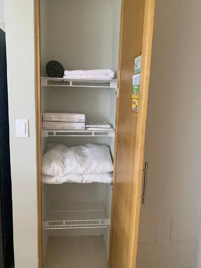 Bello Apartamento En Evaristo Morales, 1 Br 산토도밍고 아파트