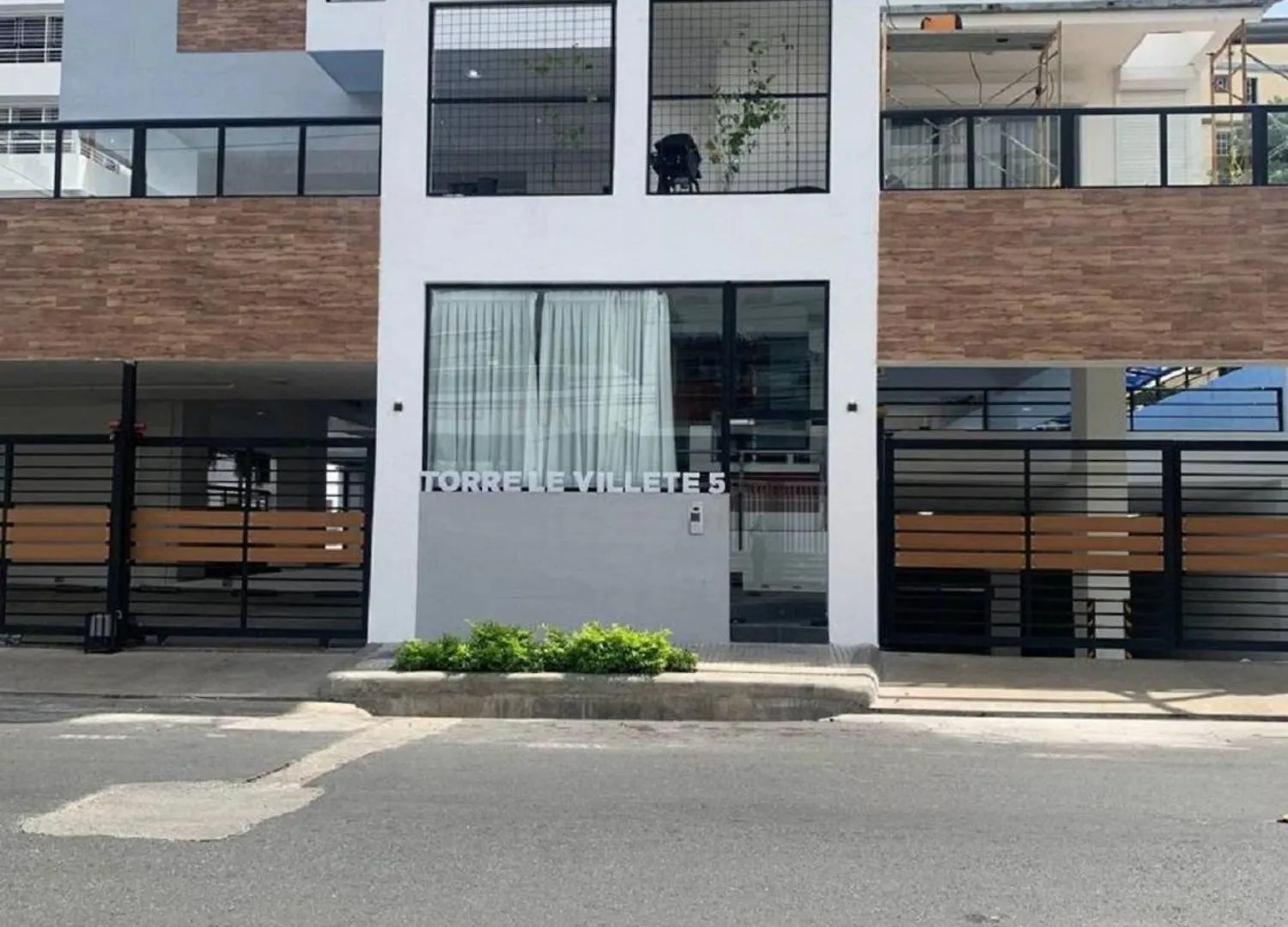 Bello Apartamento En Evaristo Morales, 1 Br 산토도밍고
